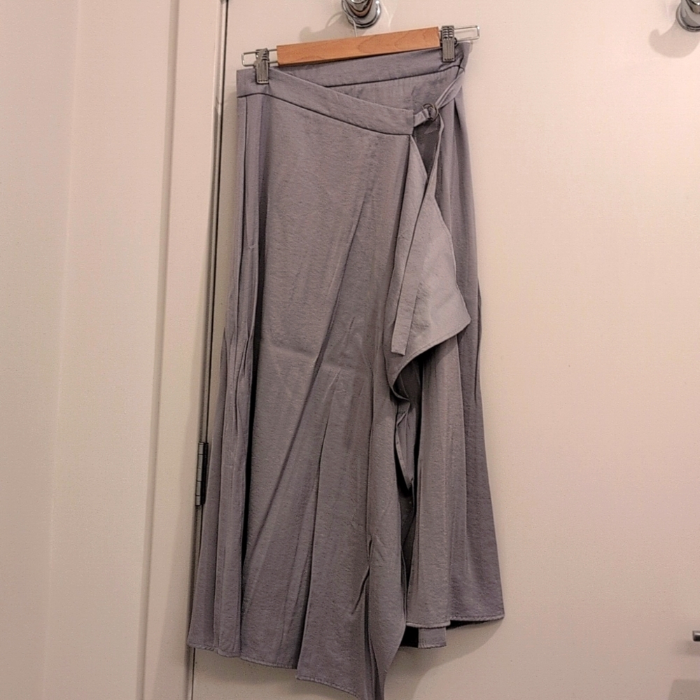 Nain wrap around silver ass metric skirt one size